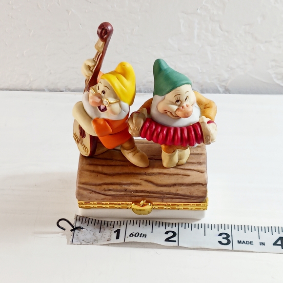 The Bradford Exchange Disney Ceramic Trinket Box EUC - Picture 8 of 12